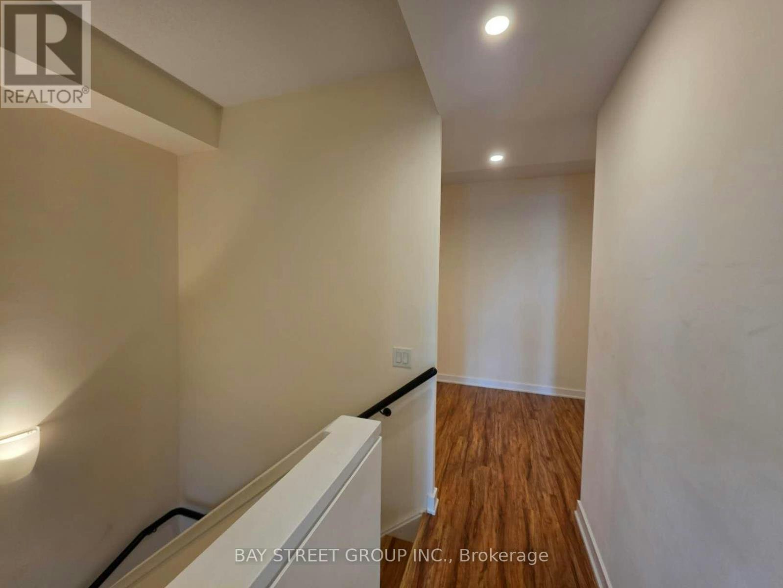 TH 3-29 Singer Court, Toronto, ON, M2K 0B3 - 24