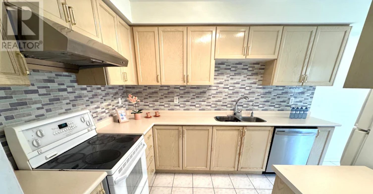 42 Holmwood Street, Richmond Hill, ON, L4B 4K5 - 10