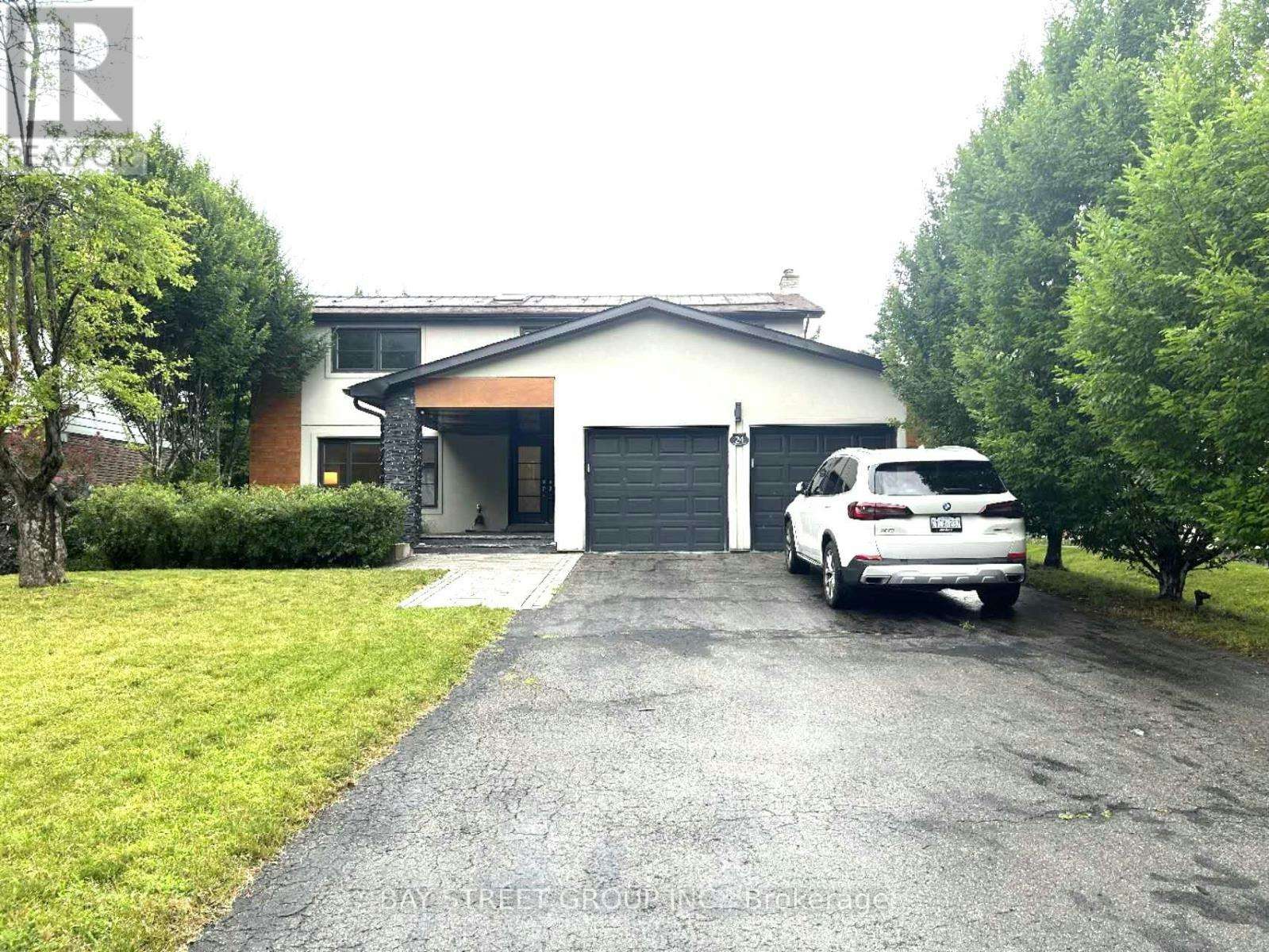 24 Avondale Crescent, Markham, ON, L3P 2K1 - 2