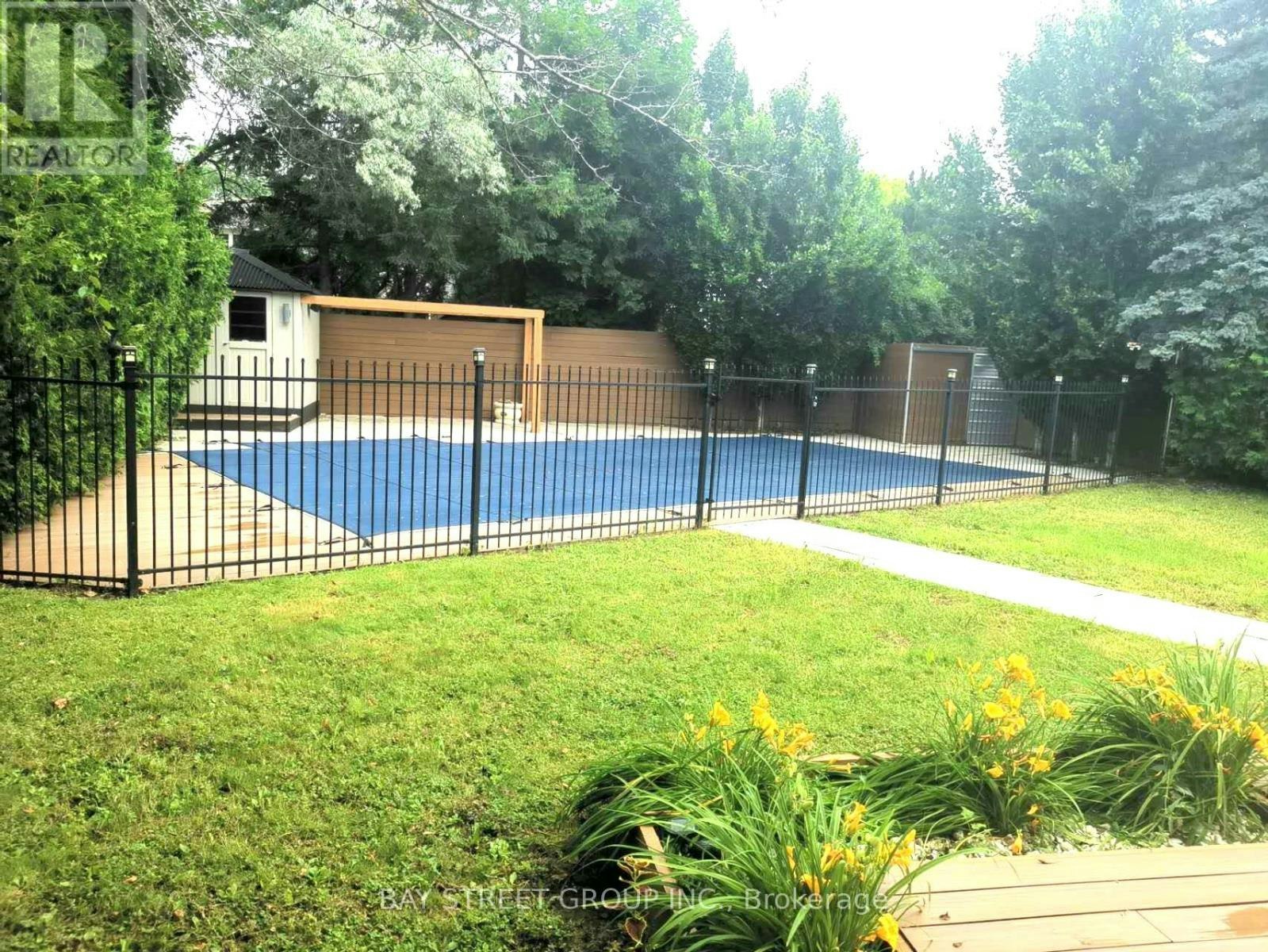 24 Avondale Crescent, Markham, ON, L3P 2K1 - 5