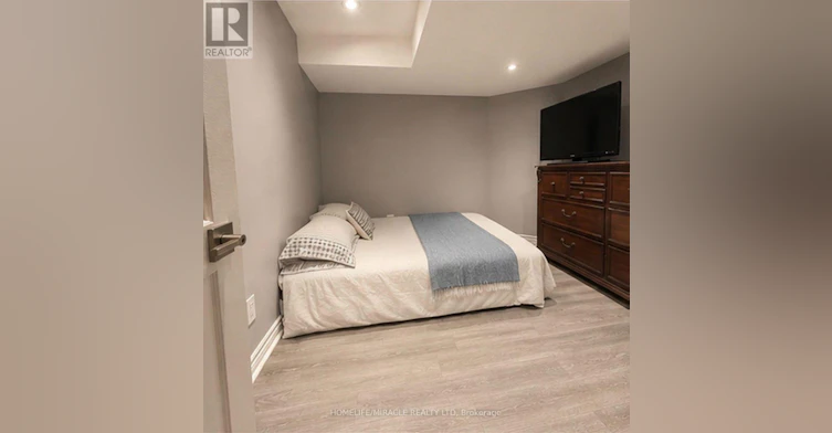 BSMT-5437 Royal Aberdeen Drive, Mississauga, ON, L4Z 3W2 - 5