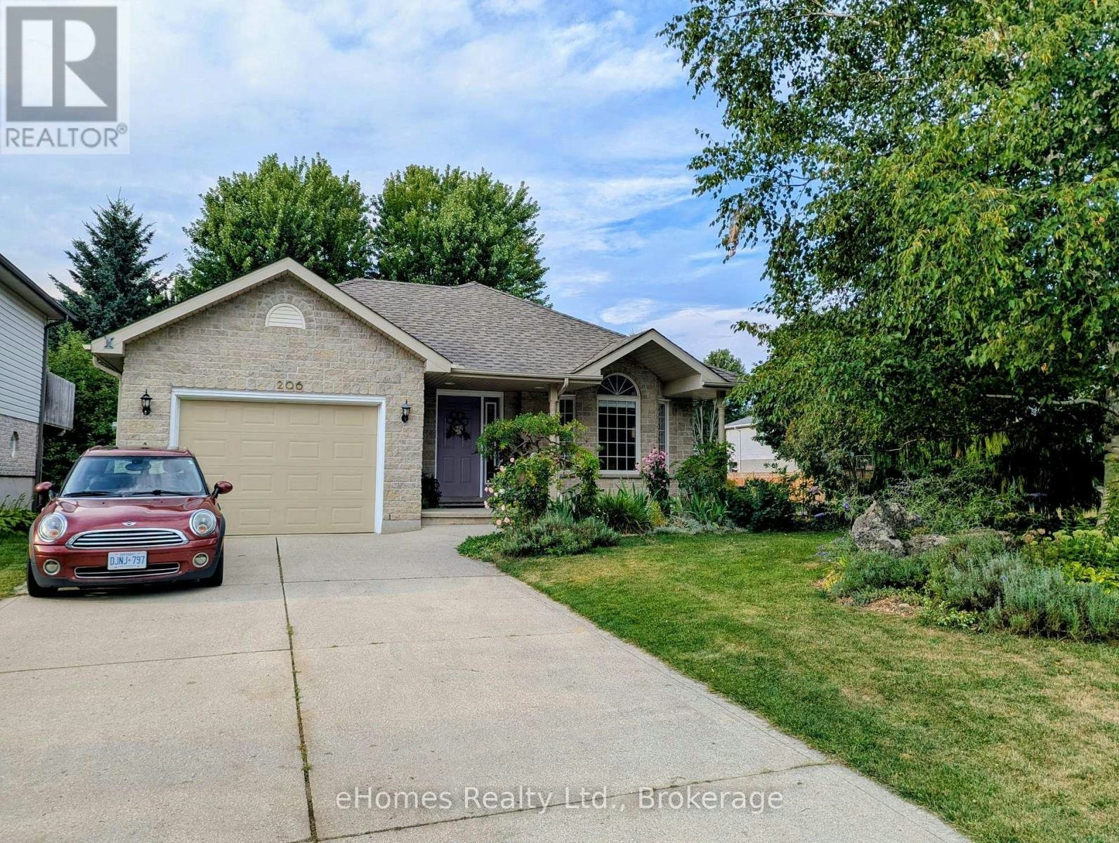 206 2nd A Street W, Owen Sound, ON, N4K 6X3