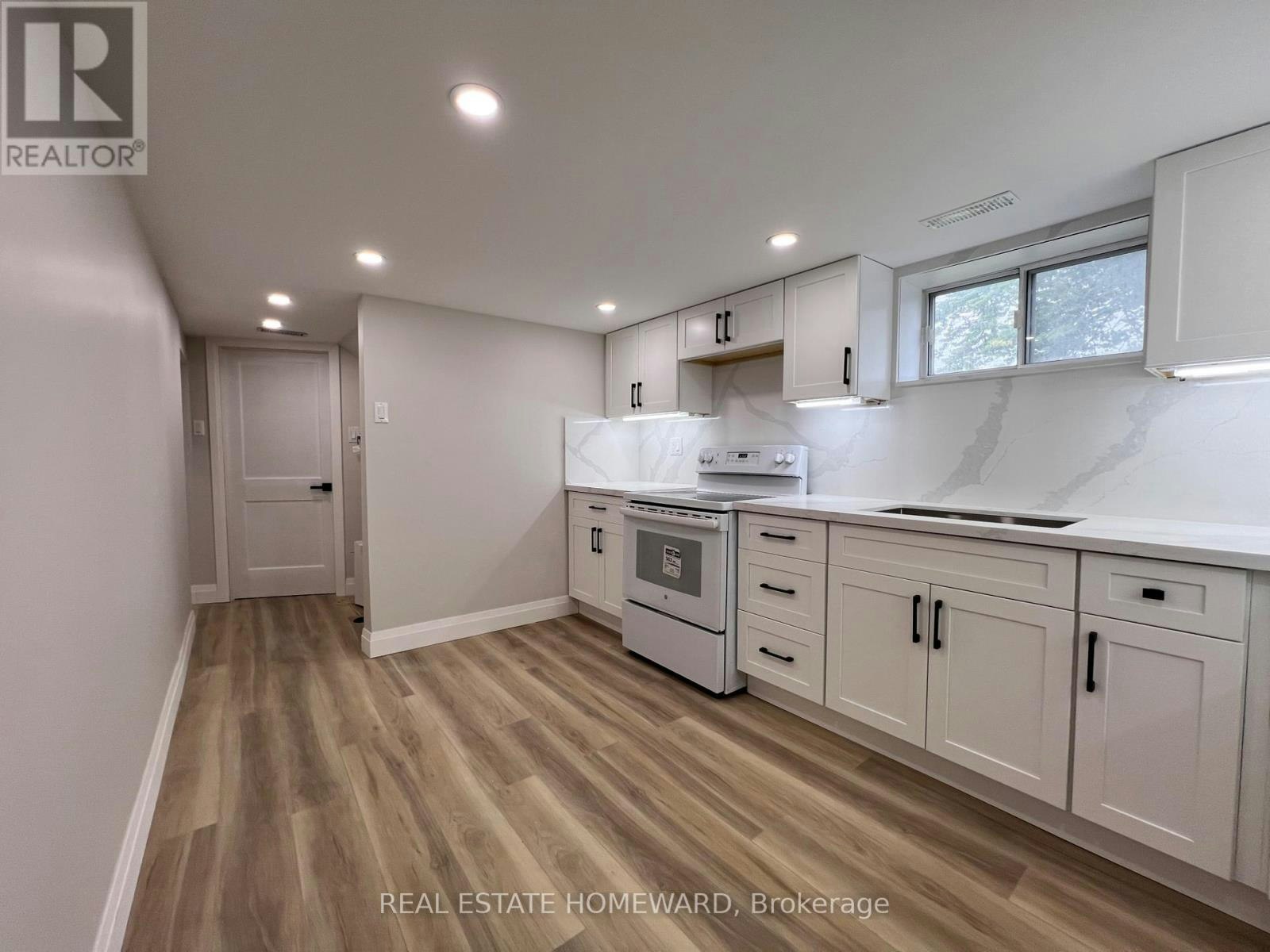 LOWER-2 Harris Park Drive, Toronto, ON, M1L 2Z9 - 7