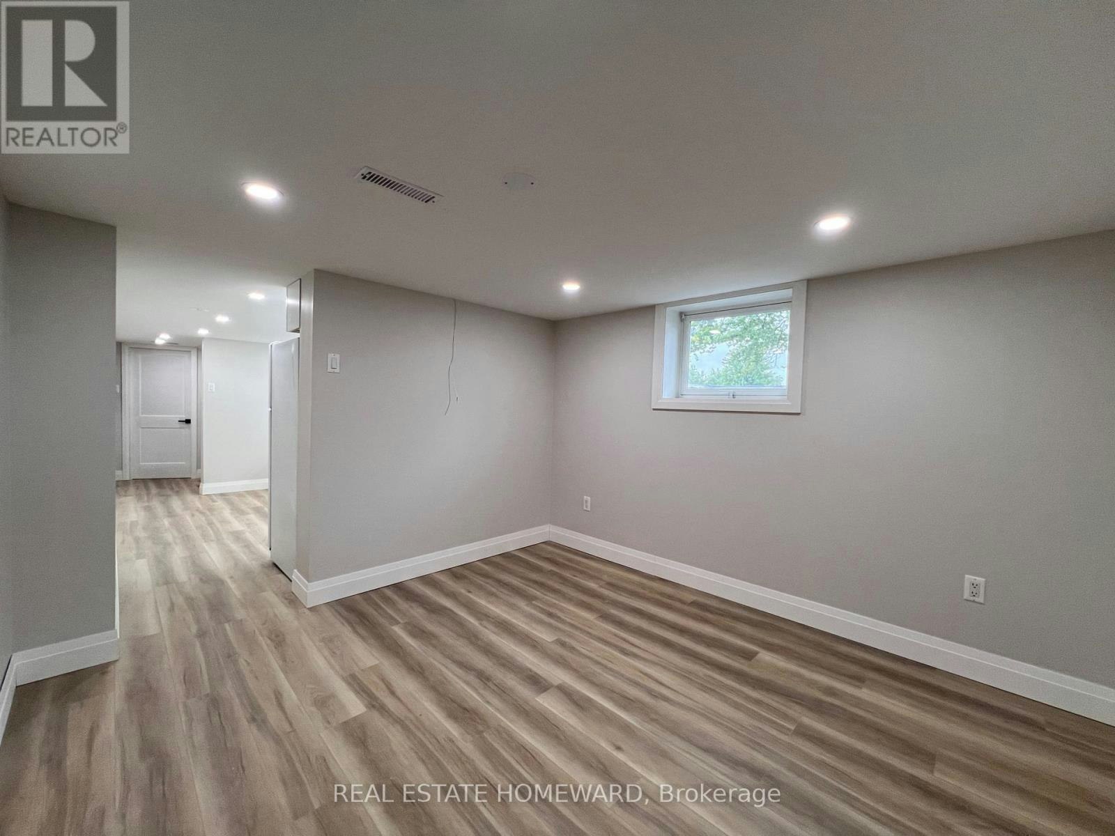 LOWER-2 Harris Park Drive, Toronto, ON, M1L 2Z9 - 9