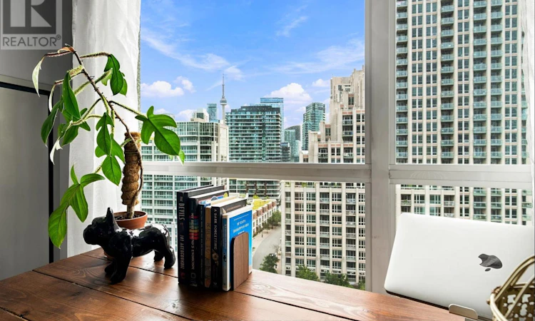 1312-215 Fort York Boulevard