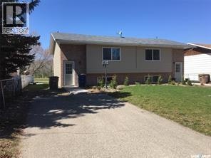 633/635 3rd Street NE, Wadena, SK, S0A 4J0