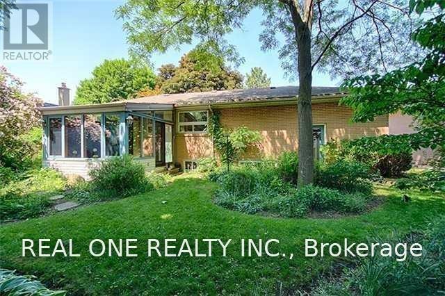 33 Groveland Crescent, Toronto, ON, M3A 3C4 - 21