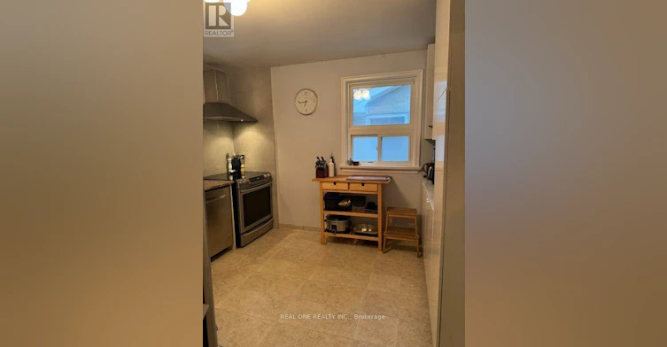33 Groveland Crescent, Toronto, ON, M3A 3C4 - 10