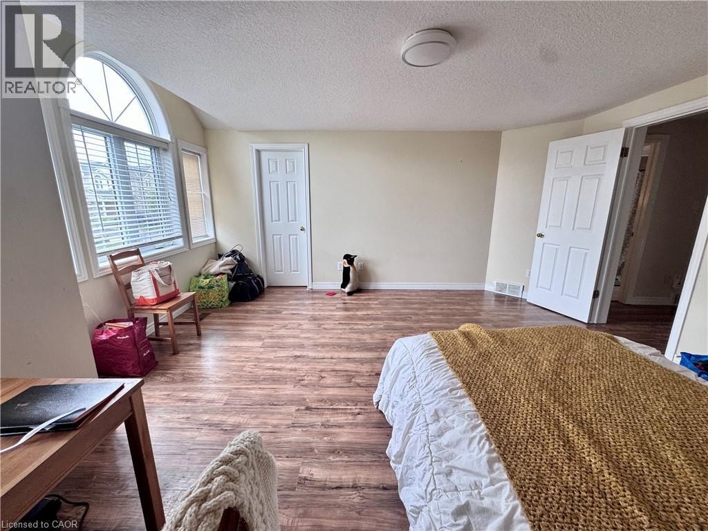 679 Karlsfeld Road, Waterloo, ON, N2T 2V3 - 21