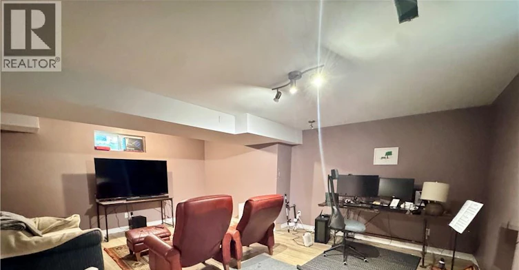 679 Karlsfeld Road, Waterloo, ON, N2T 2V3 - 23