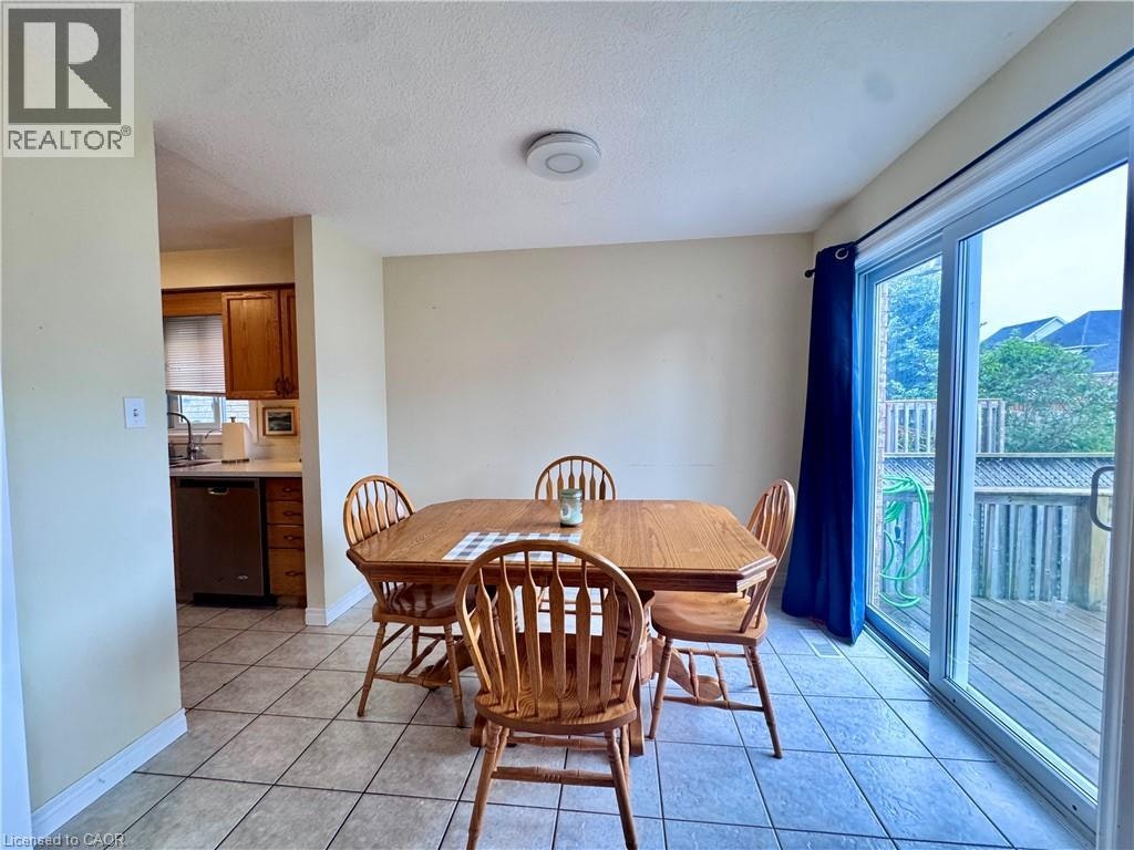679 Karlsfeld Road, Waterloo, ON, N2T 2V3 - 7