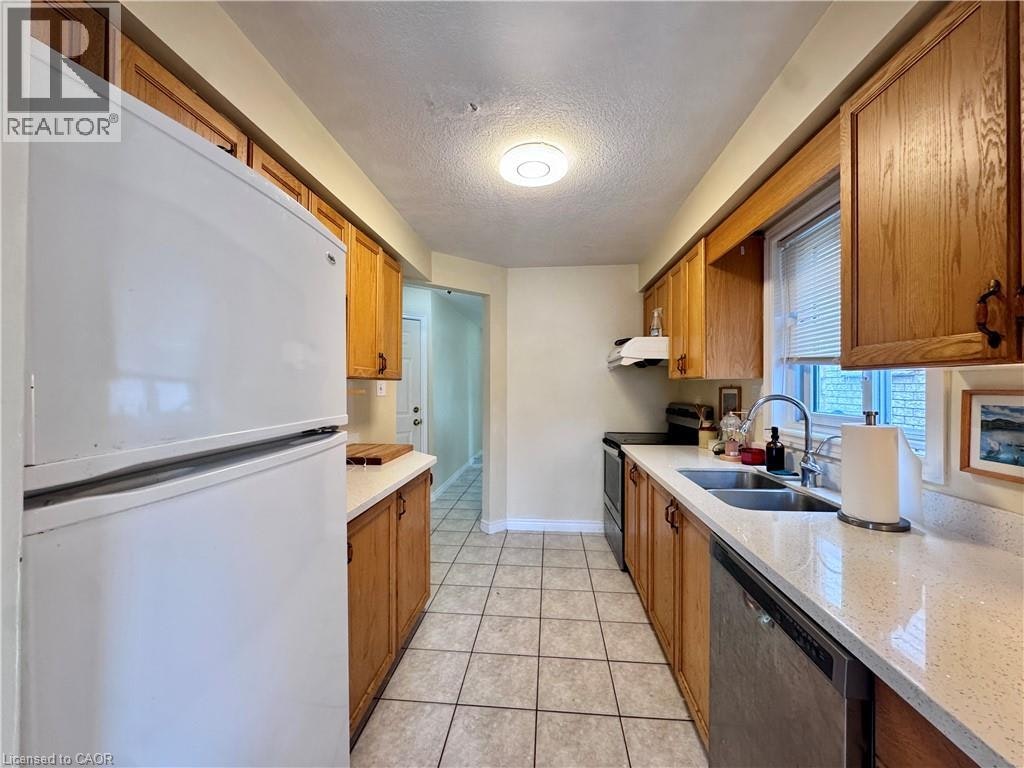 679 Karlsfeld Road, Waterloo, ON, N2T 2V3 - 8
