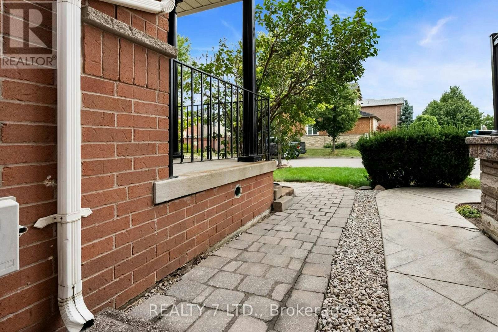 BSMT-62 Fairlane Crescent, Vaughan, ON, L4H 2G9 - 32