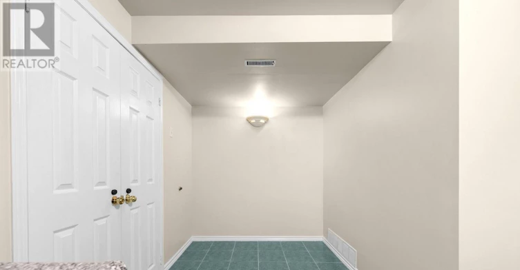 BSMT-62 Fairlane Crescent, Vaughan, ON, L4H 2G9 - 12