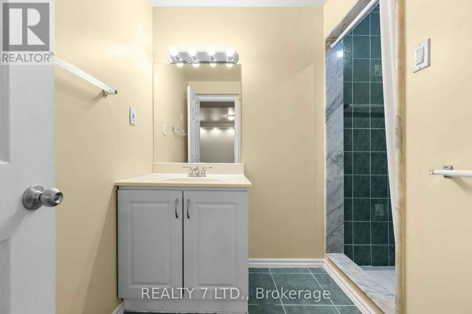 BSMT-62 Fairlane Crescent, Vaughan, ON, L4H 2G9 - 16