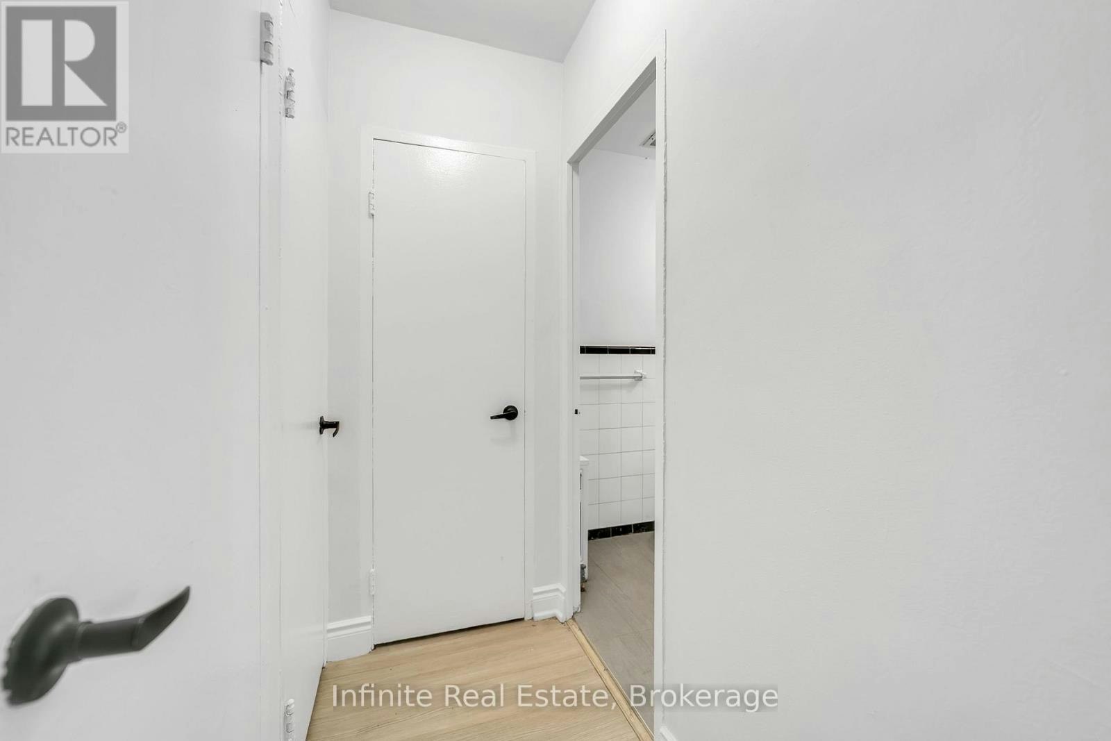111-896 Eglinton Avenue E, Toronto, ON, M4G 2L2 - 5