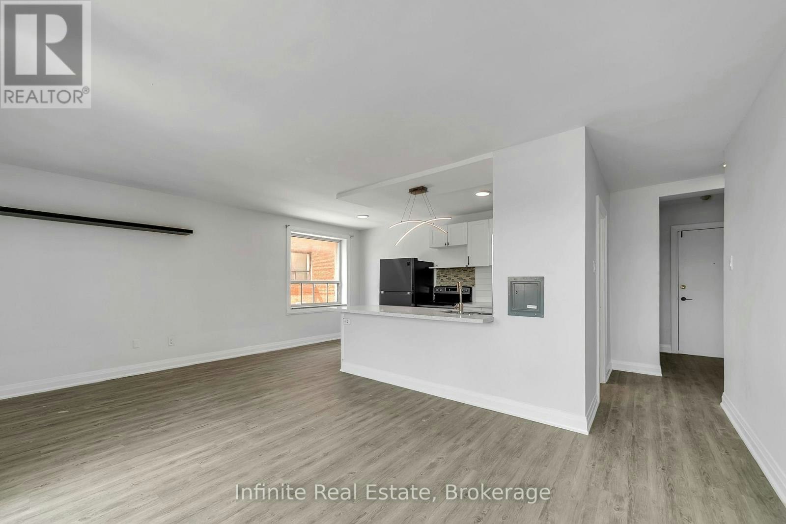 113-896 Eglinton Avenue E, Toronto, ON, M4G 2L2 - 25
