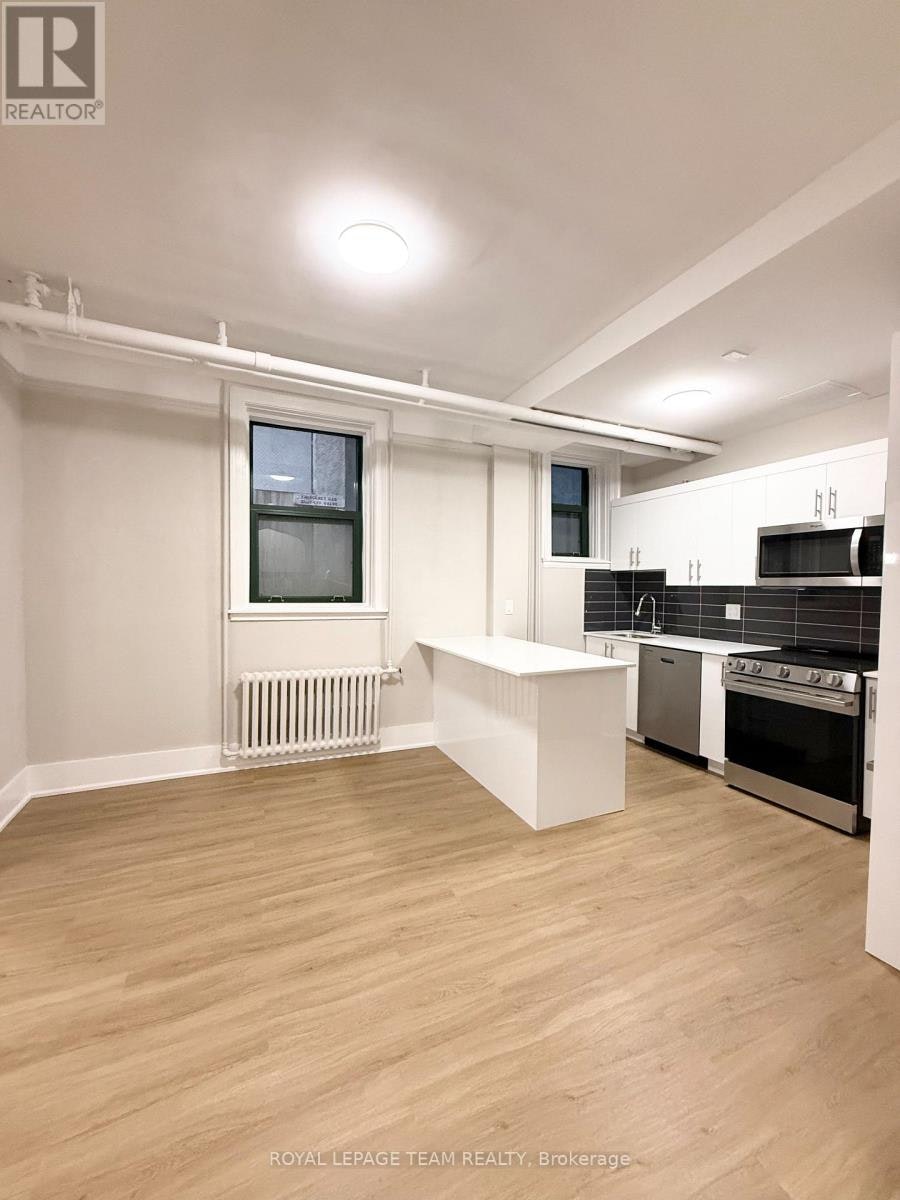 36-235 Cooper Street, Ottawa, ON, K2P 1L7 - 11