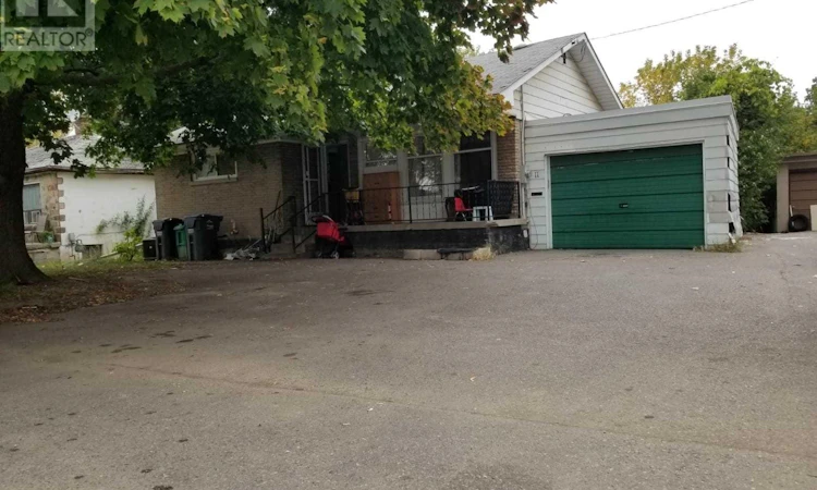 11 Mclaughlin Road