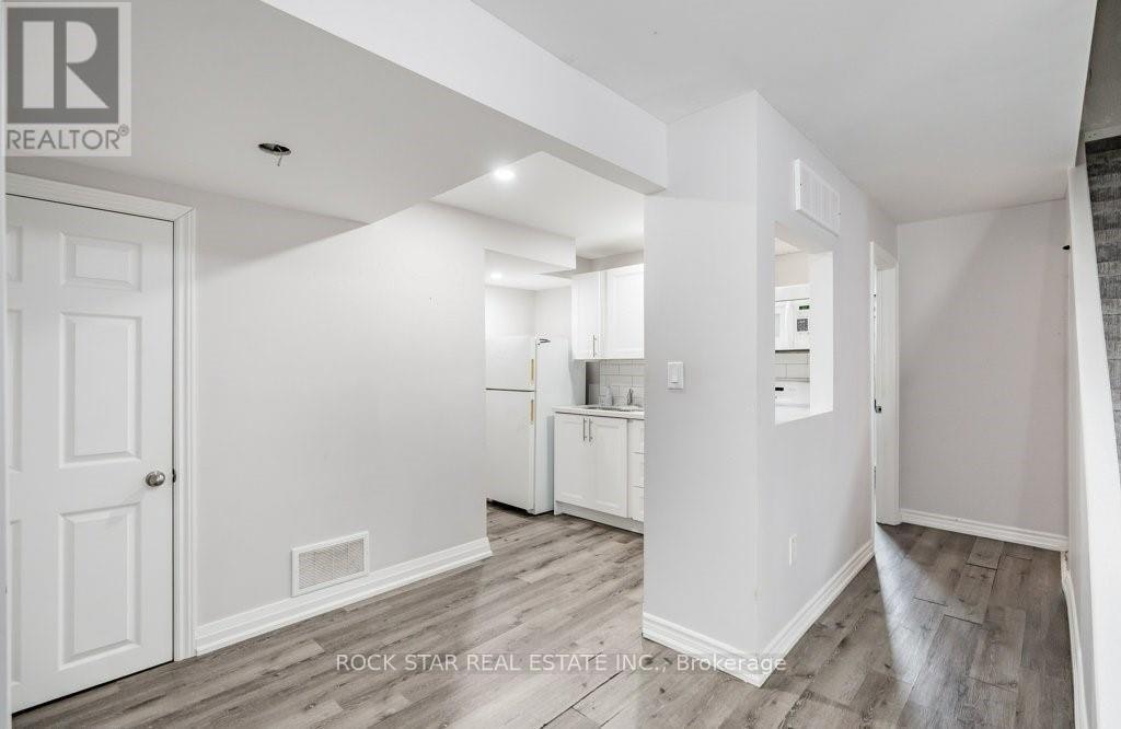 LOWER-271 Carson Drive, Hamilton, ON, L8T 2X8 - 14