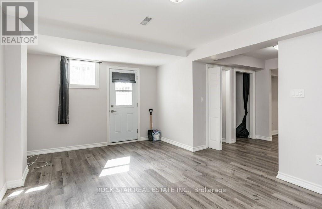LOWER-271 Carson Drive, Hamilton, ON, L8T 2X8 - 16