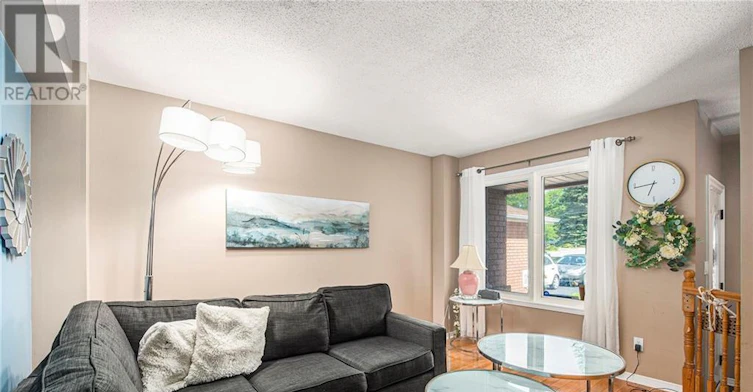 429 Wincanton Drive, Ottawa, ON, K4A 3X9 - 4