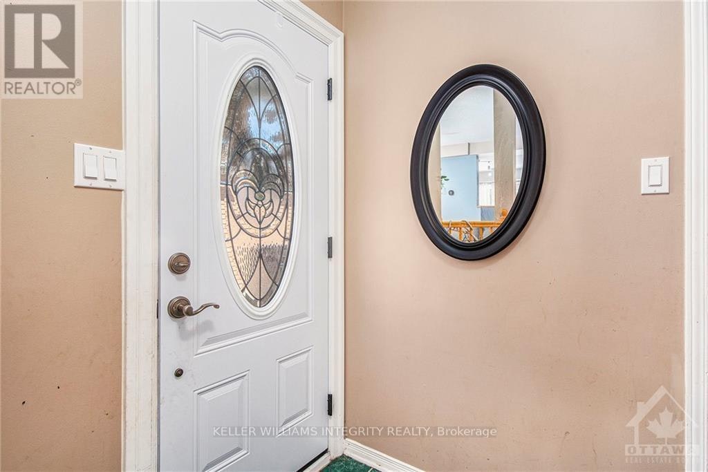 429 Wincanton Drive, Ottawa, ON, K4A 3X9 - 2