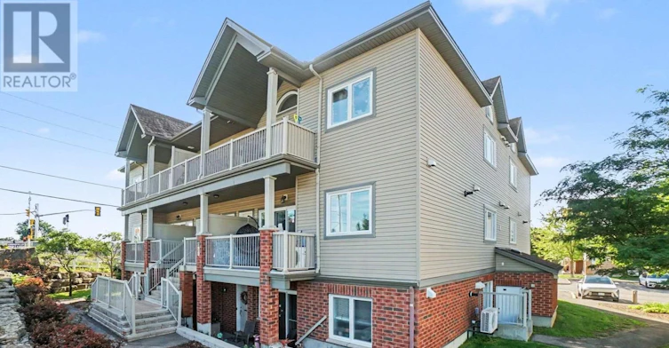D-920 White Alder Avenue, Ottawa, ON, K1T 0K5 - 2