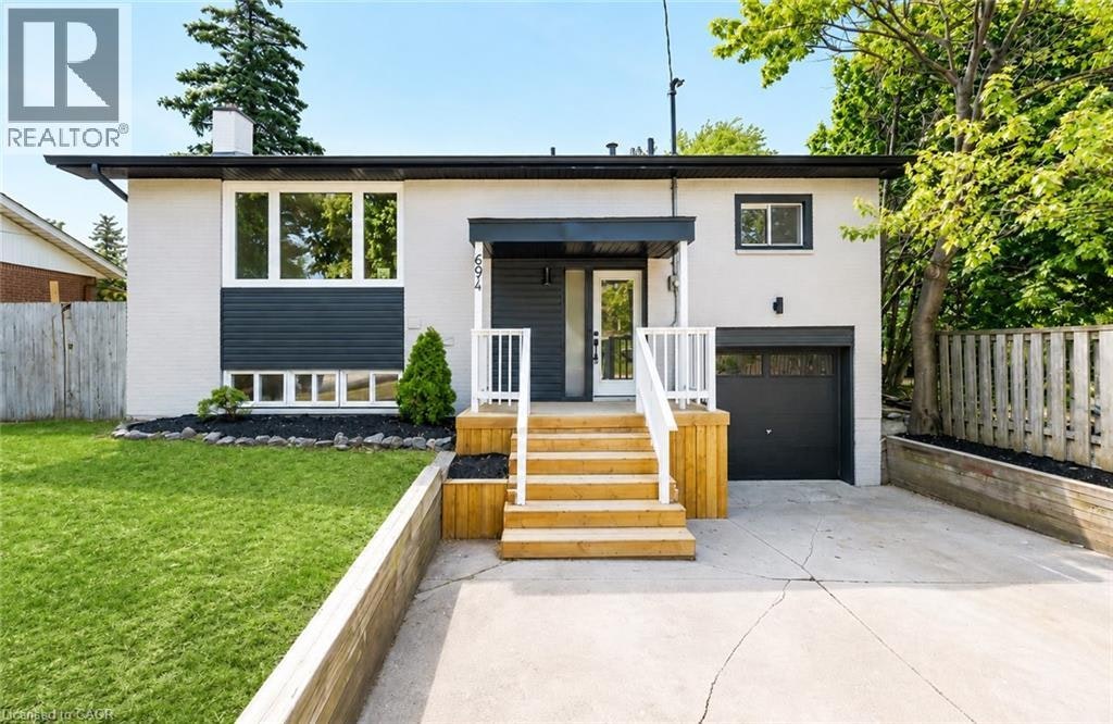 694 Upper Ottawa Street, Hamilton, ON, L8T 3T6