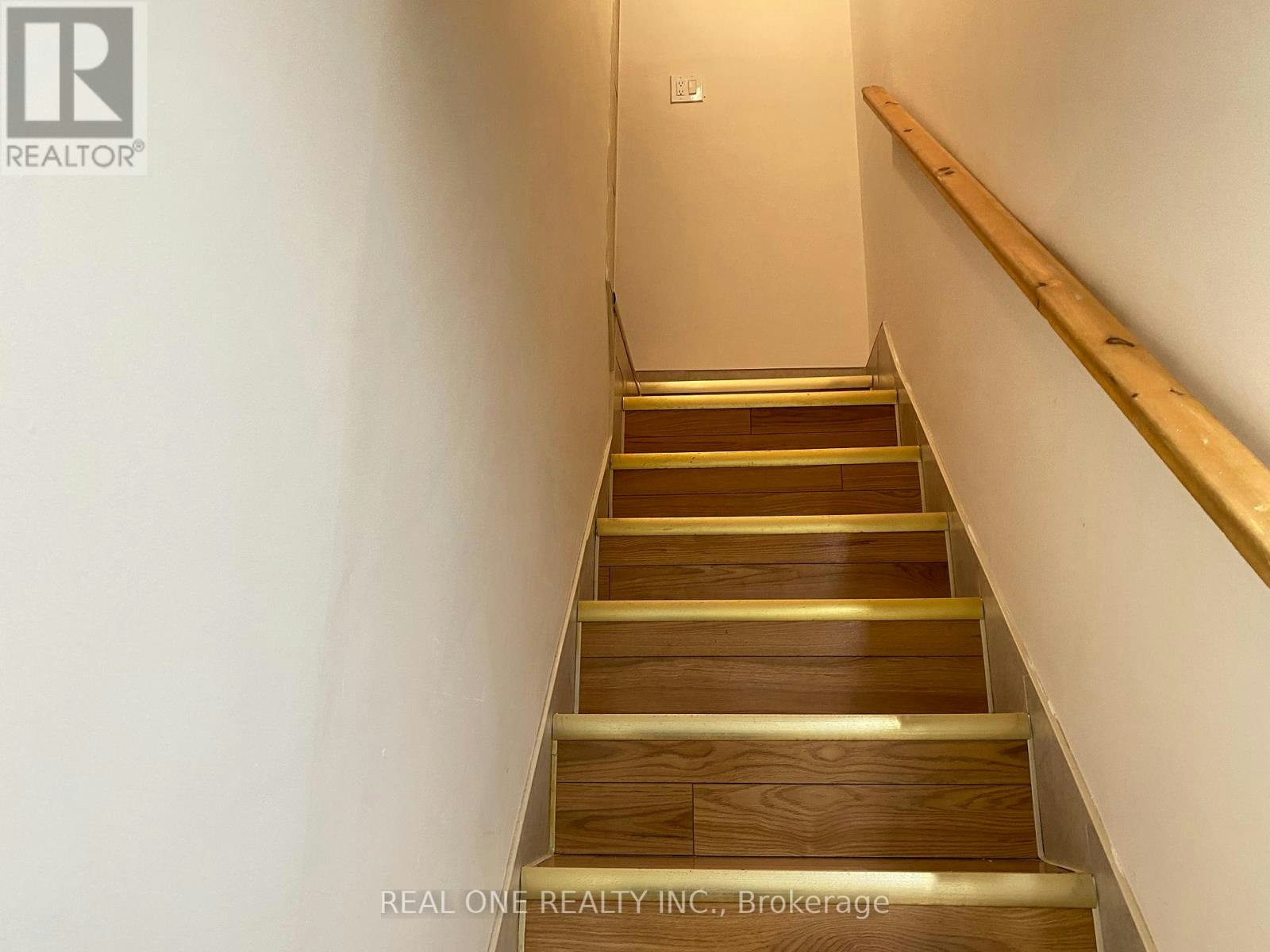 1 Addison Street, Richmond Hill, ON, L4C 7M2 - 2