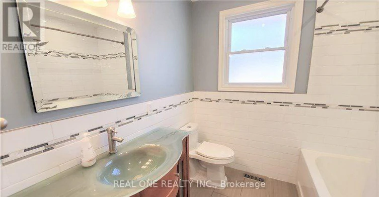 UPPER-133 Mccraney Street, Oakville, ON, L6H 1H5 - 8