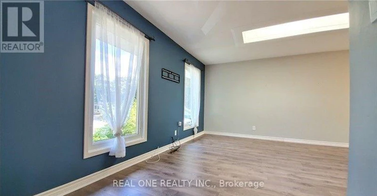 UPPER-133 Mccraney Street, Oakville, ON, L6H 1H5 - 3