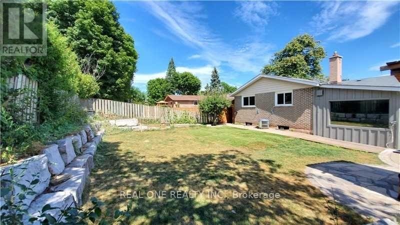 UPPER-133 Mccraney Street, Oakville, ON, L6H 1H5 - 16
