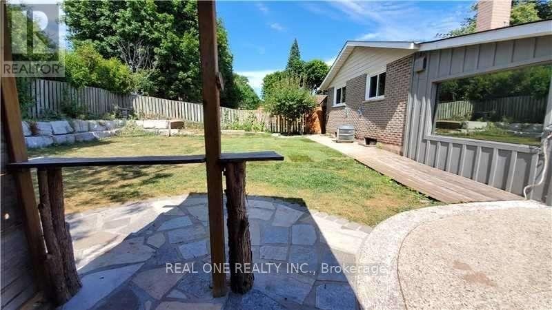 UPPER-133 Mccraney Street, Oakville, ON, L6H 1H5 - 17
