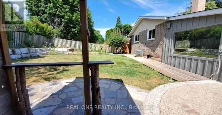 UPPER-133 Mccraney Street, Oakville, ON, L6H 1H5 - 17