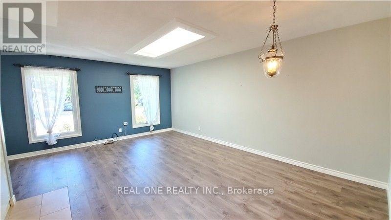 UPPER-133 Mccraney Street, Oakville, ON, L6H 1H5 - 4