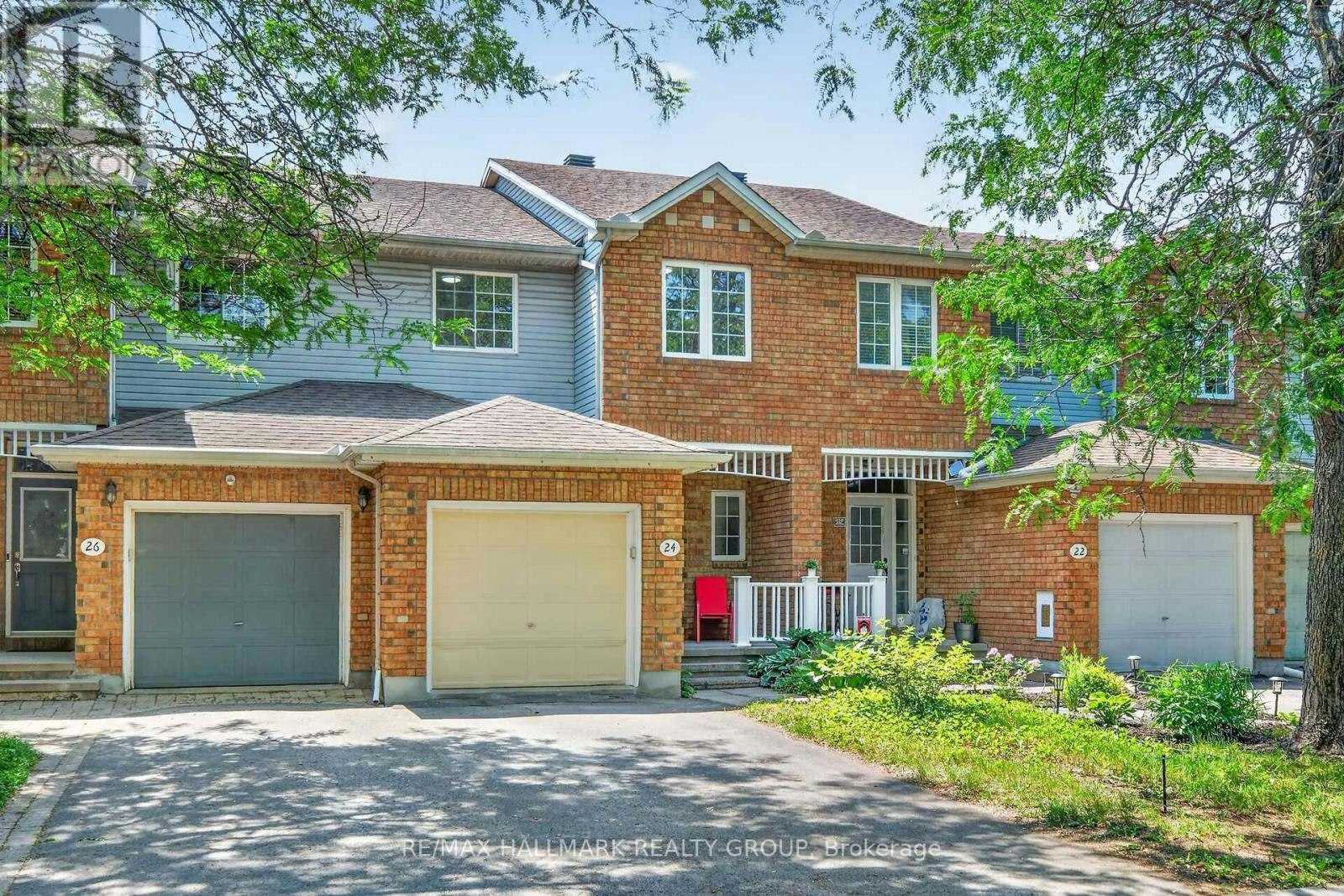 24 Gray Crescent, Ottawa, ON, K2K 3J6