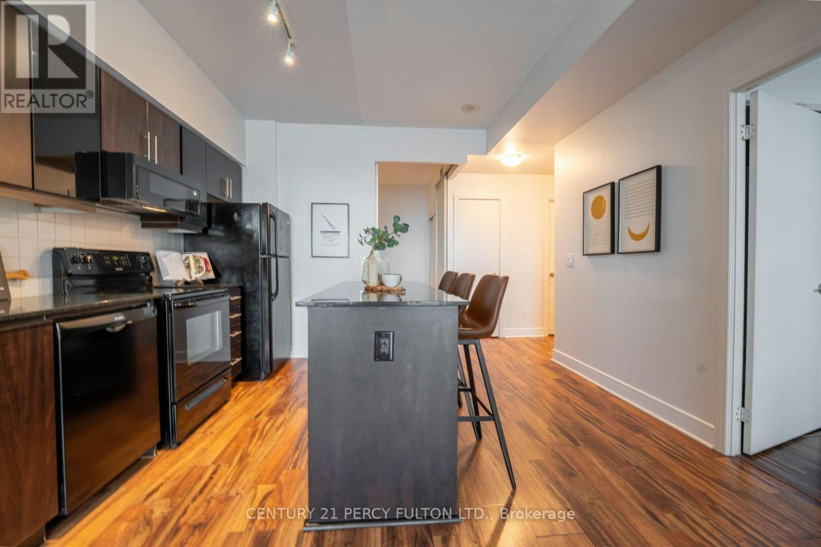 1510-35 Brian Peck Crescent, Toronto, ON, M4G 0A5 - 26