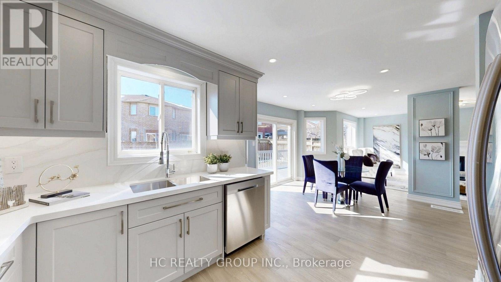 75 Ambler Bay, Barrie, ON, L4M 7A6 - 12