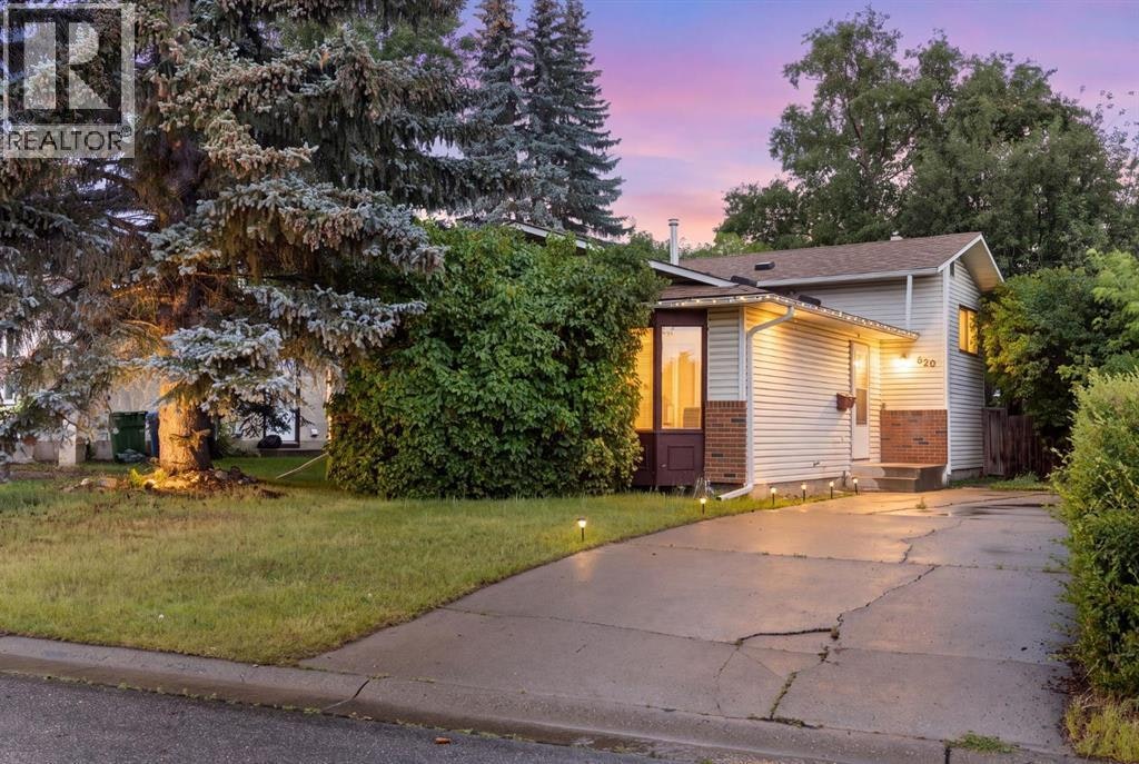 620 Aboyne Crescent NE, Calgary, AB, T2A 5Y8