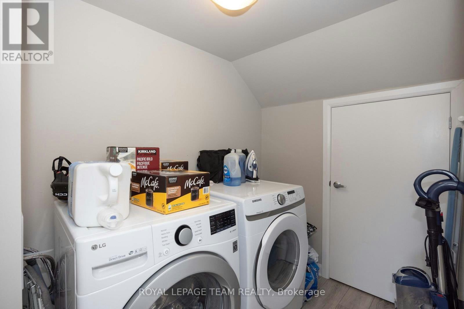 526 Clemency Crescent, Ottawa, ON, K2J 6R7 - 6