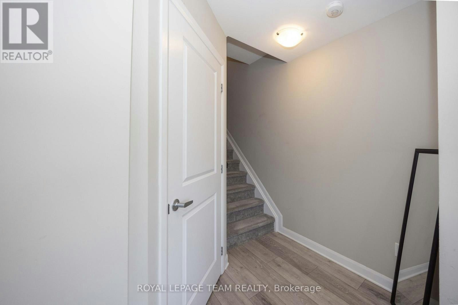 526 Clemency Crescent, Ottawa, ON, K2J 6R7 - 5