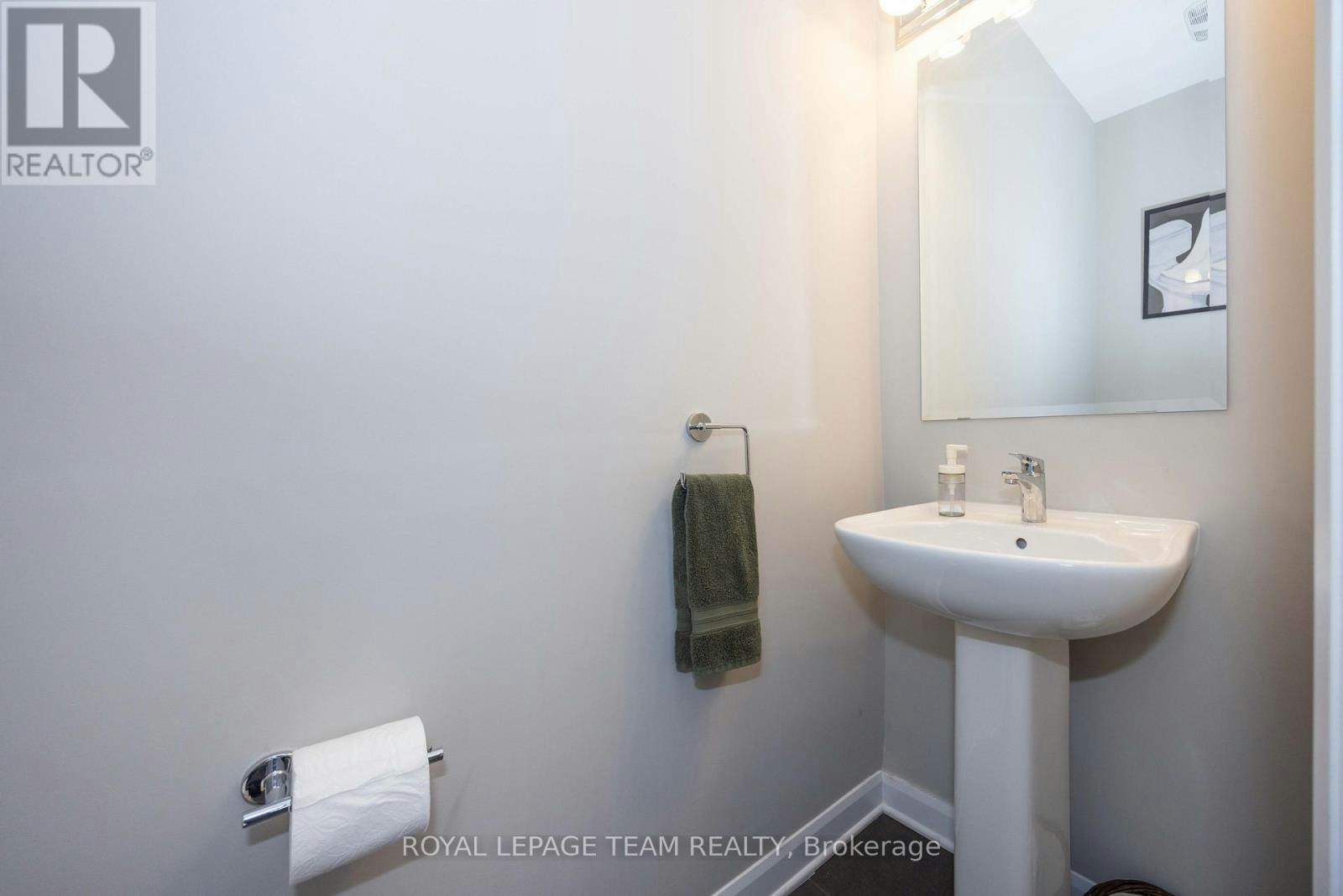 526 Clemency Crescent, Ottawa, ON, K2J 6R7 - 8