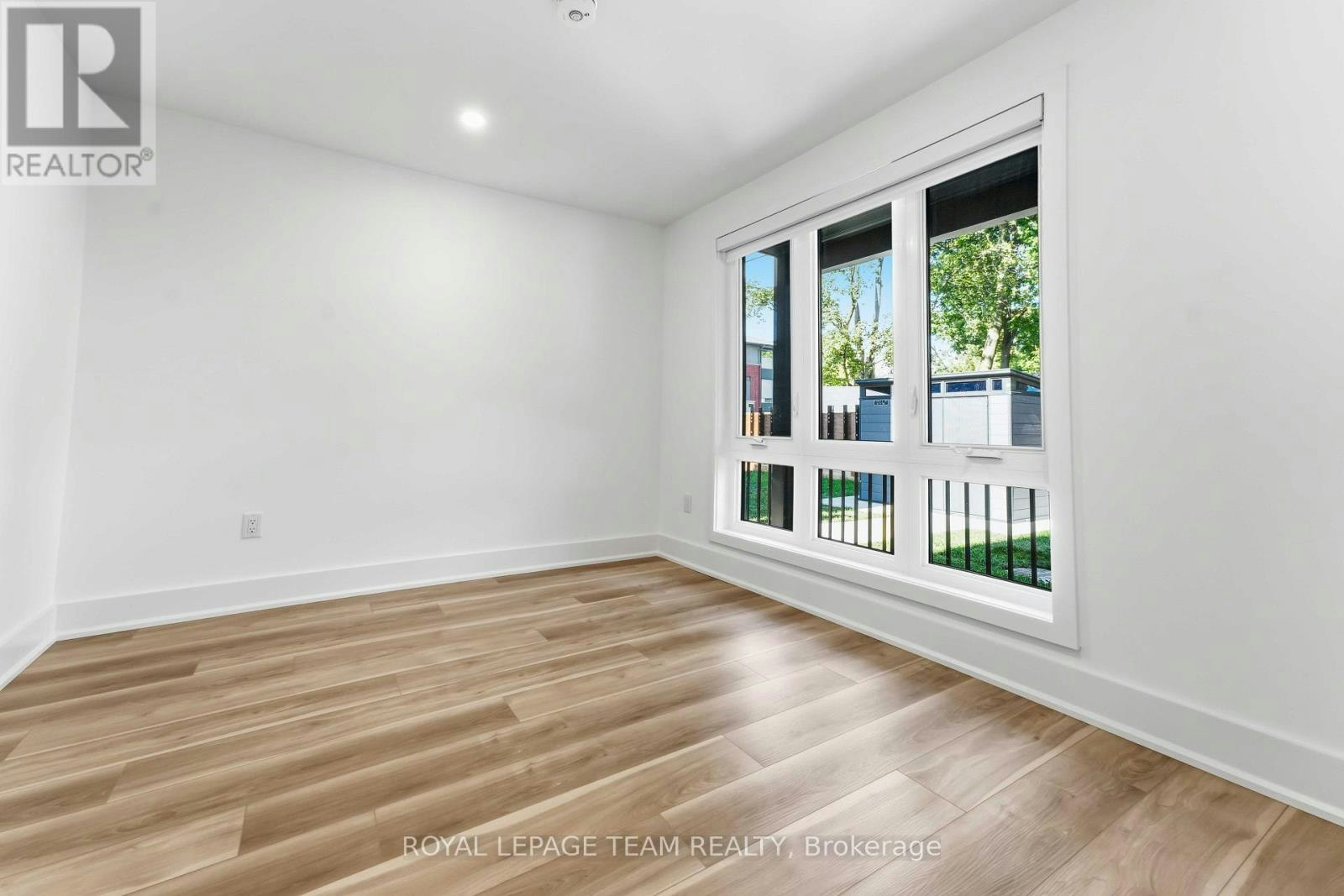 4-549 Melbourne Avenue, Ottawa, ON, K2A 1W7 - 9