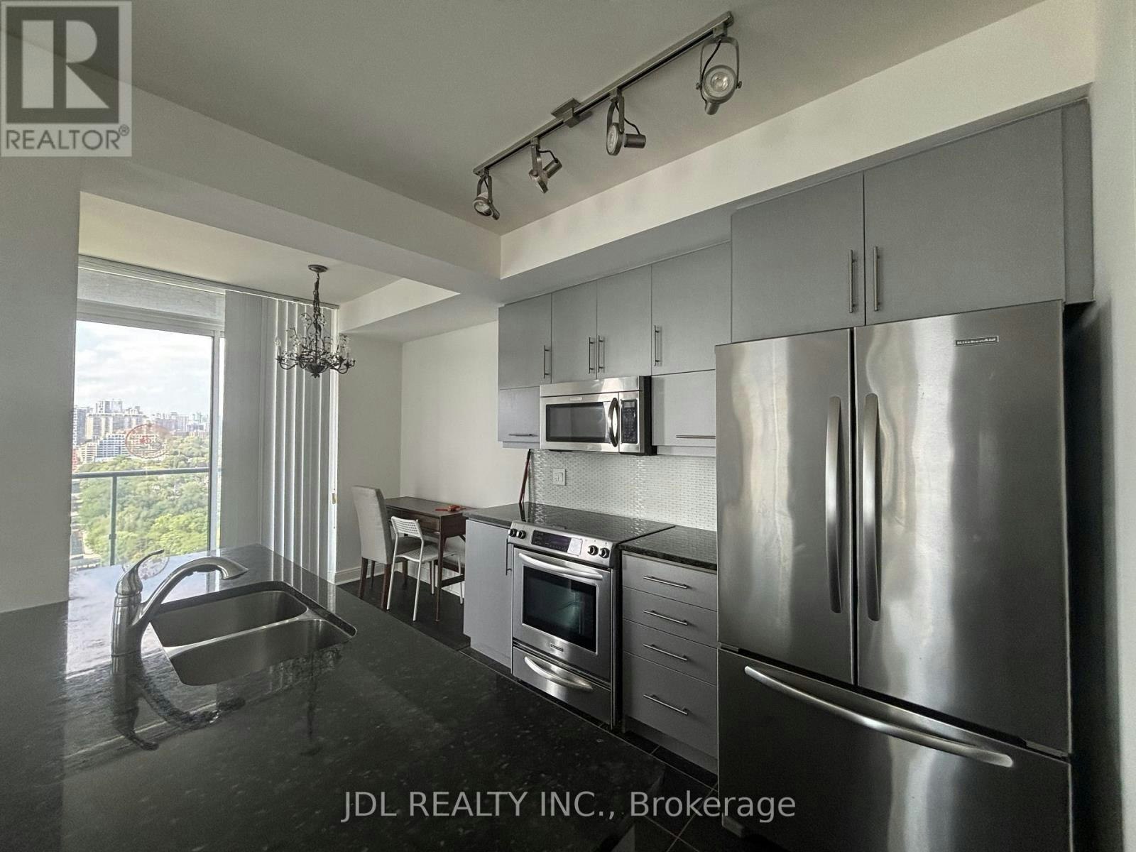2202-825 Church Street, Toronto, ON, M4W 3Z4 - 5