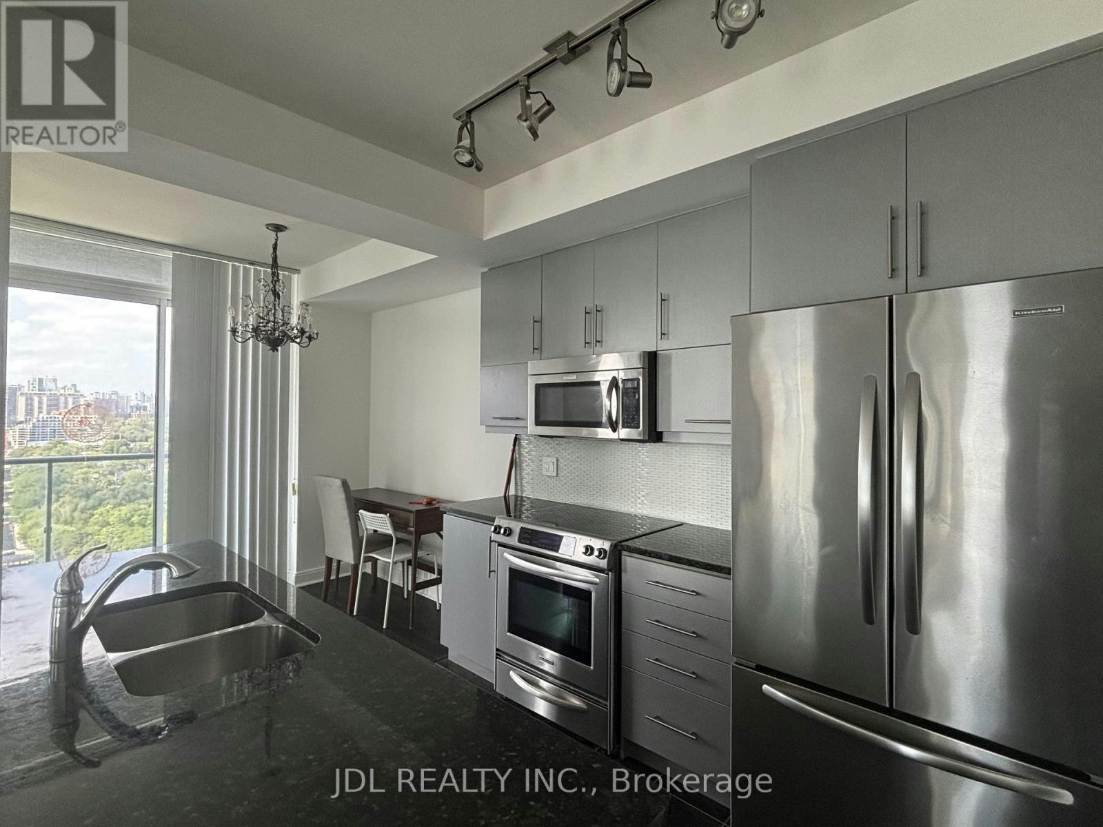 2202-825 Church Street, Toronto, ON, M4W 3Z4 - 6