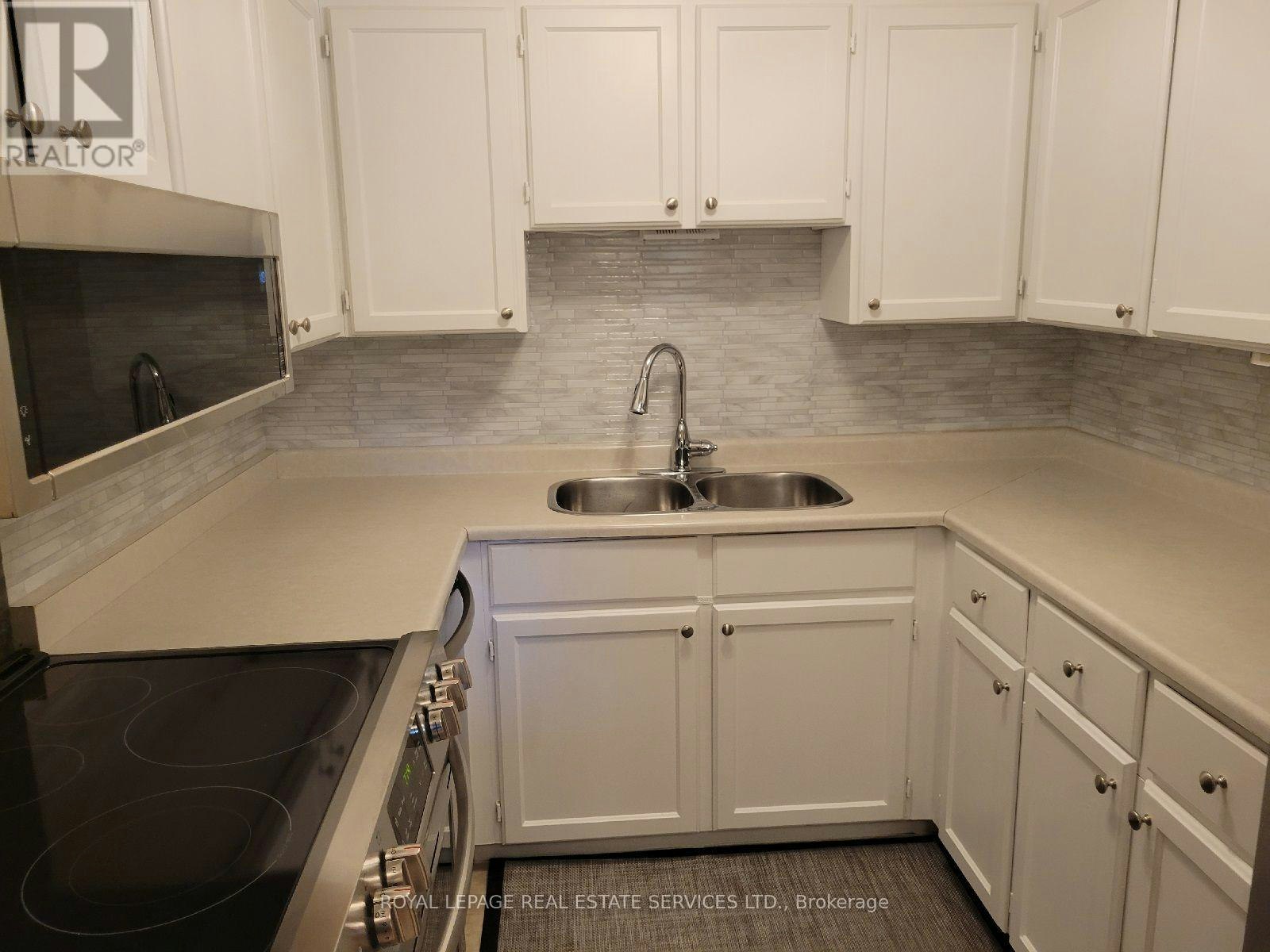 A15-296 Mill Road, Toronto, ON, M9C 4X8 - 10