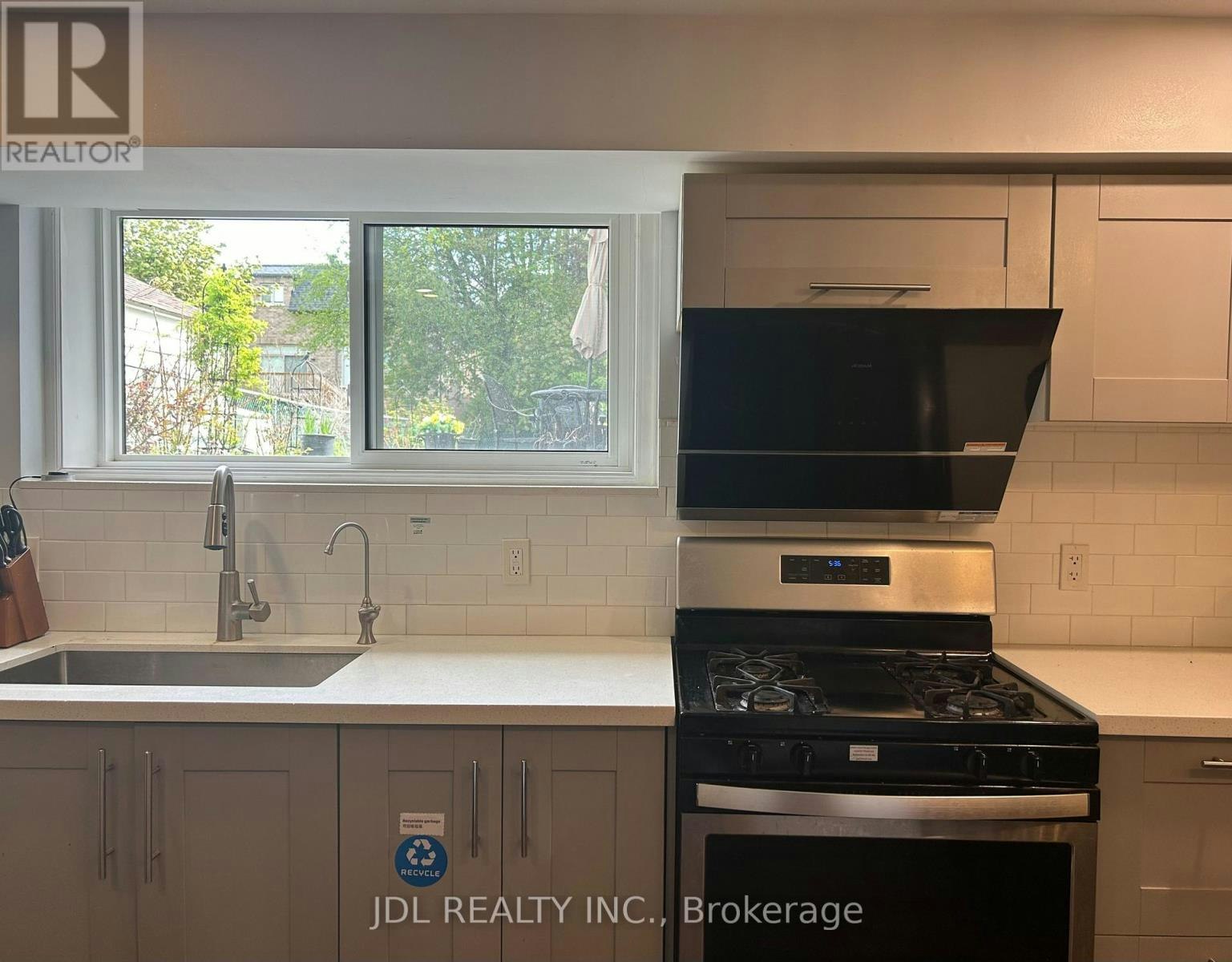 A BSMT-MASTER 973 Bedroom Willowdale Ave Avenue, Toronto, ON, M2M 3C6 - 3