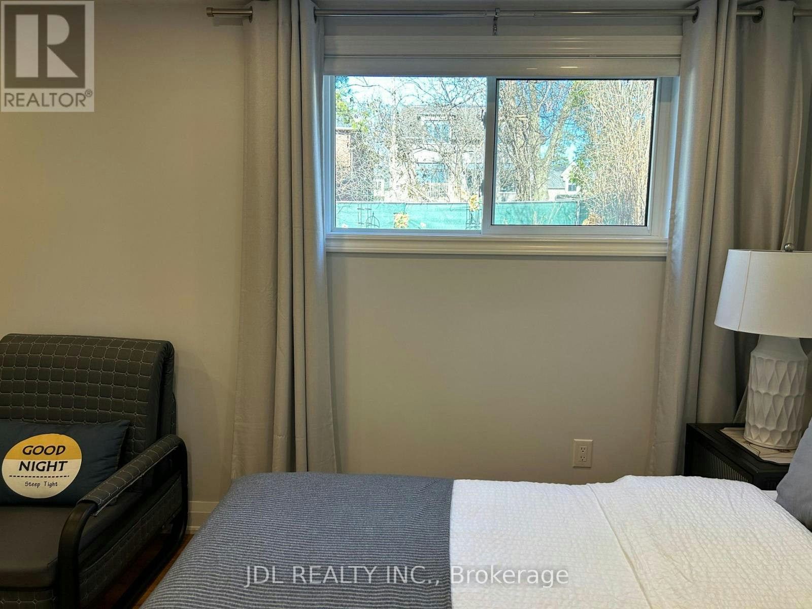 A BSMT-MASTER 973 Bedroom Willowdale Ave Avenue, Toronto, ON, M2M 3C6 - 7