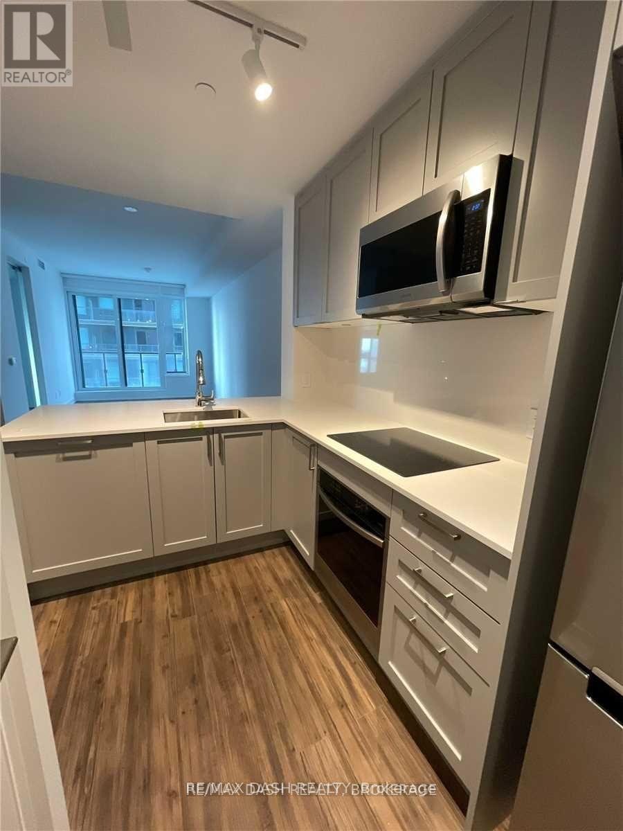 1712-1926 Lake Shore Boulevard W, Toronto, ON, M6S 1A1 - 13